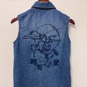 NWOT Stetson Embroidered Western Snap Front Denim Sleeveless Top